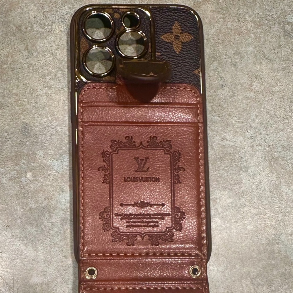 💋 LV IPhone Case